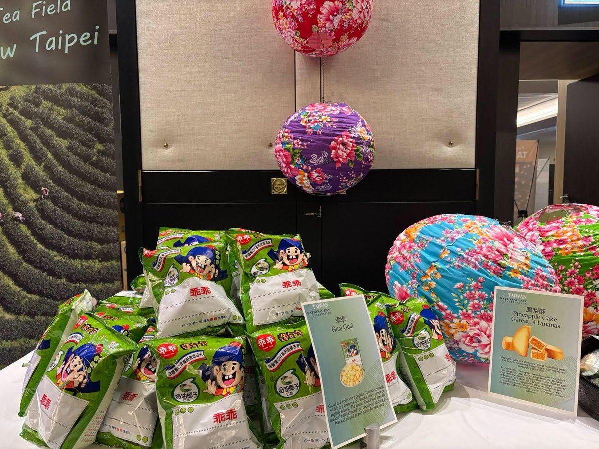 Taiwan celebrated its National Day in Geneva ! 

Taiwan Mission to WTO hosted a vibrant reception with 350 guests — diplomats, scholars, and friends from around the world.

Bubble tea, gua bao, beautiful music &amp; dance! Taiwan's AI, semiconductors, and democratic values.
#Taiwan