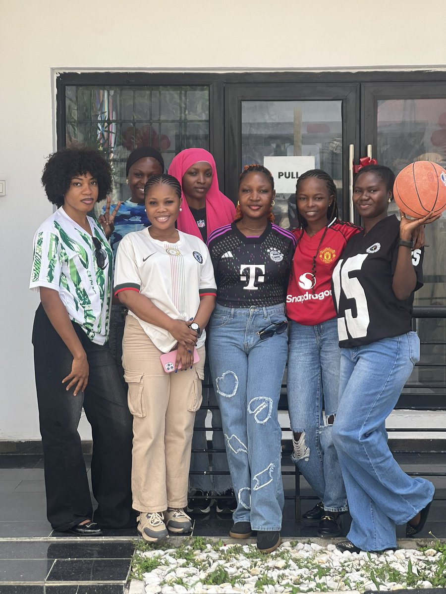 talk_canvas's tweet image. Happy Team, Maximum Productivity!
Smiles all around as our amazing staff strike a pose on Day 4 of Customer Service Week.
Today’s the last day of Customer Service Week! Stop by and celebrate with us before it ends.
We can't wait to have you!
#TrendingNow #CustomerServiceWeek