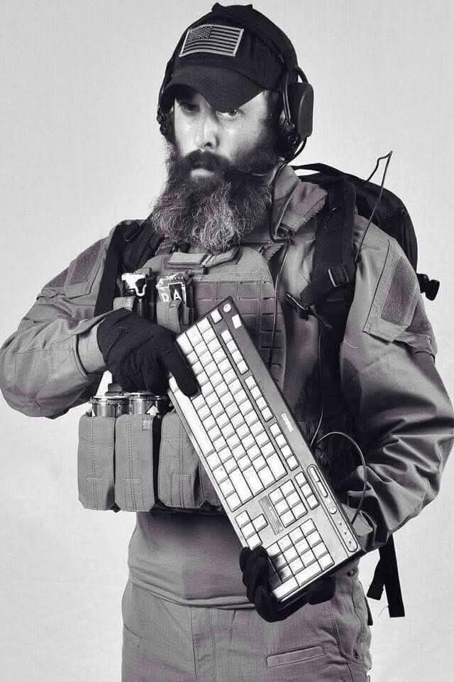 TJRS Outriders anytime an MLR reddit nerd talks trash about <a href="/NEFreeJacks/">New England Free Jacks</a> 🏉🐎🇺🇸🛡🛡🛡#HUZZAH