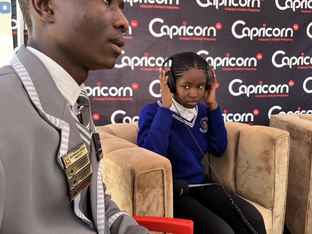 CapricornFM's tweet photo. Joining Meta Mphahlele are grade 12 learners, Phukubje Olivia and Sello Rathabedi from Mphari Secondary School and Raowele Secondary School respectively to share more on how they have prepared for the #LastPush of the #Matric2025. https://t.co/jtj3TGCNv4