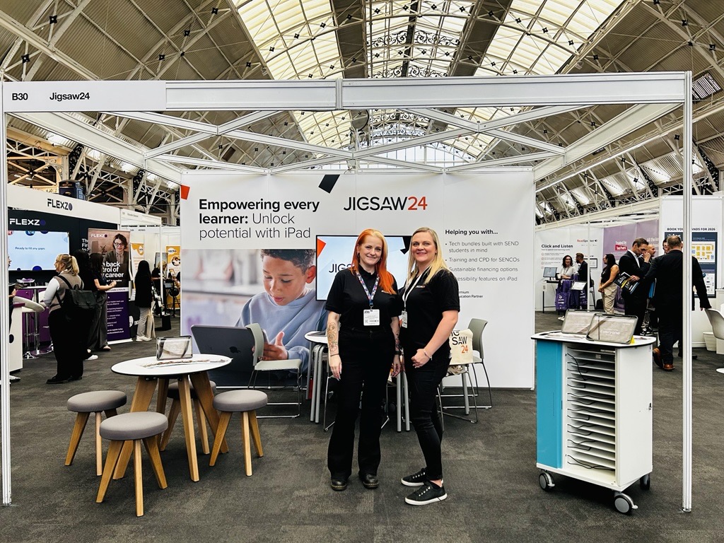 🎉 It’s day 1️⃣ of the <a href="/tes/">Tes magazine</a> SEND Show in London, and John is ready to go on the @Jigsaw24 stand with Terri and Laura!

 #TesSENDShow #SEND #EdTech #Inclusion #Jigsaw24