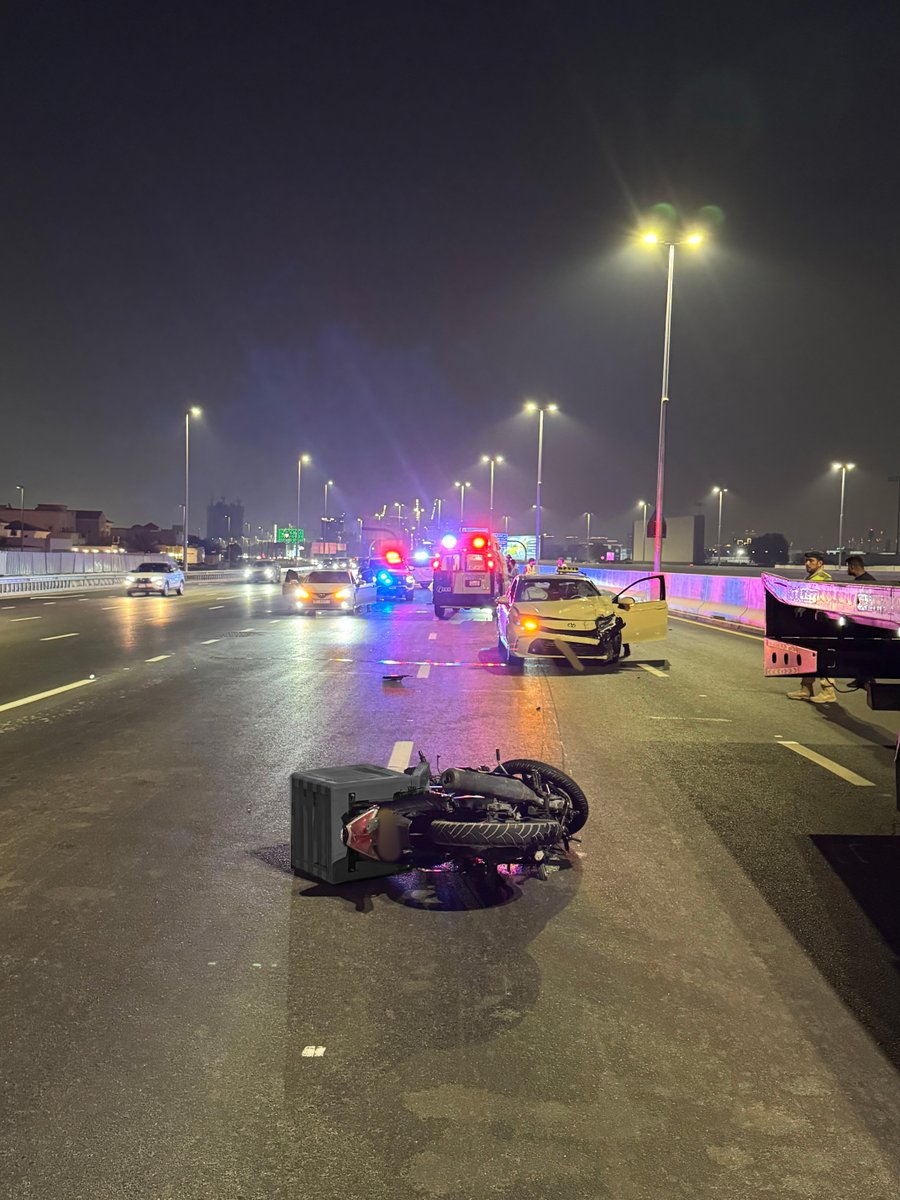 DubaiPoliceHQ's tweet image. #News | Dubai Police Warns Against Driving Against Traffic Flow After Motorcyclist Injured in Collision
Details:
dphq.ae/6012Rabe
#RoadSafety