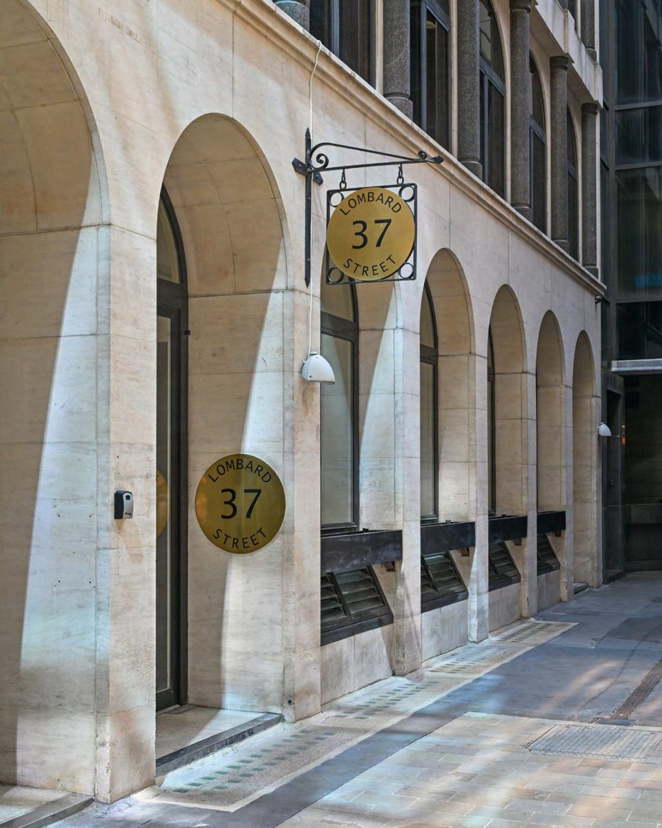 Hubflow | Flexible Workspaces (@hubflowspace) on Twitter photo 🚨 Just one floor left at 37 Lombard Street!
4 of our 5 self-contained office floors are now taken!
Sitting in the heart of the City, steps from Bank Station, this is one of the most sought-after addresses in London.
The final available floor offers:
✨ 1,600 sq ft of fully 🚨 Just one floor left at 37 Lombard Street!
4 of our 5 self-contained office floors are now taken!
Sitting in the heart of the City, steps from Bank Station, this is one of the most sought-after addresses in London.
The final available floor offers:
✨ 1,600 sq ft of fully