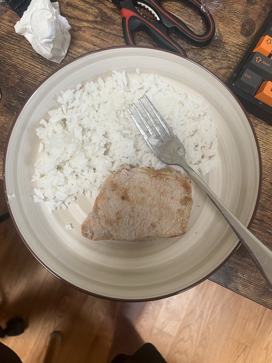 GrubTheBug's tweet photo. Breakfast.
316cals 25g protein. https://t.co/0arOCbsYTn