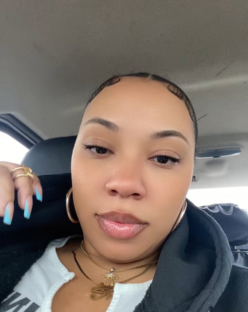 Face pretty I could win a Grammy BABY ✨🤏🏽