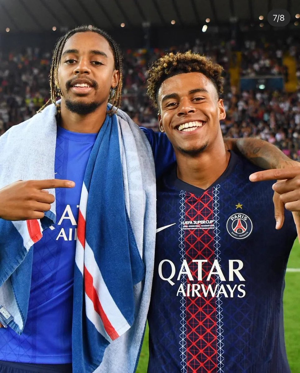 PSG_Report's tweet image. 🚨🎖️| Désiré Doué has resumed training sessions with the team during this international break. The Frenchman is feeling better and aims to take part in the game vs Strasbourg. — Bradley Barcola will test himself next week and aims to return after the end of the international…