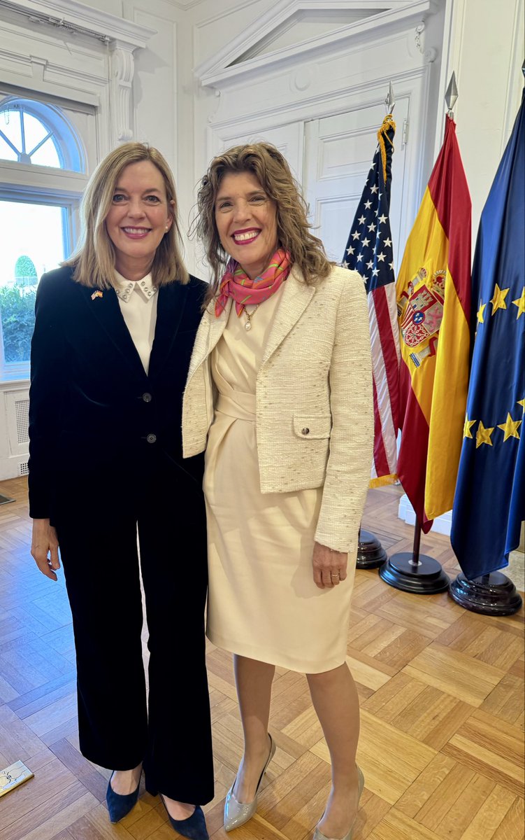 Muchas gracias to the @SpainintheUSA team and Ambassador Angeles Moreno Bau. 50 years ago marked the beginning of Spain’s transition to Democracy. The 🇺🇸 USA looks forward to celebrating <a href="/America250/">America250</a> with 🇪🇸 in 2026. Kudos to Diane Flamini tambien. #spain <a href="/SpainMFA/">Spain MFA</a> <a href="/MAECgob/">Ministerio de Asuntos Exteriores, UE y Cooperación</a>