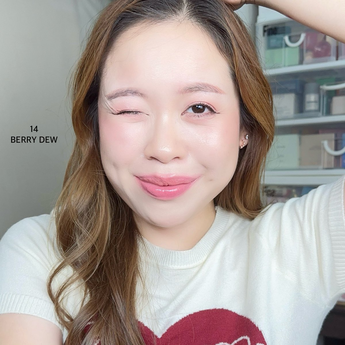 ป้ายยาเพื่อนเรียบร้อย 10.10 นี้ให้กด hince Raw Glow Dewy Ball ลิปบาล์มเนื้อฉ่ำวาว แบบโกลว์สวยมาก ปากฉ่ำ ดูสุขภาพดีขั้นสุด! 

✨ซื้อลิป 1 ชิ้น แถมฟรี Dewy Sticker 
✨ซื้อครบยอดแถมฟรีลิปไลน์เนอร์ หรืออายชาโดว์ 

คุ้มแบบคุ้ม❗️ ไม่กดยังไงไหว
#ใช้จริงรีวิวจริง #ใช้ดีบอกต่อ