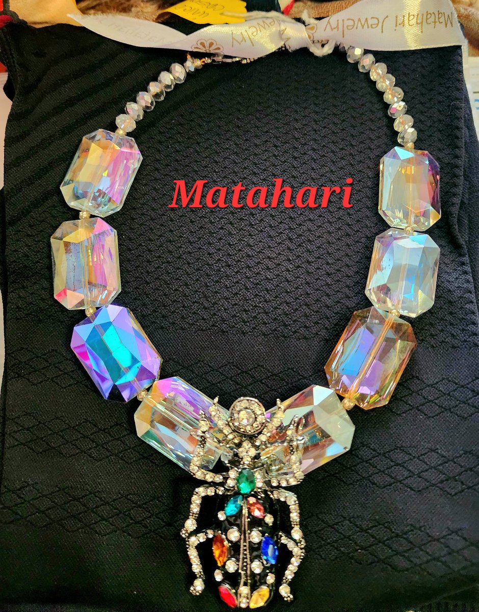 TirzhaVVAma's tweet image. Escarabajos en collar de Cristales. Diferentes y elegantes. #Matahari Jewelry #Fashion #accesorios #designer @tirzha