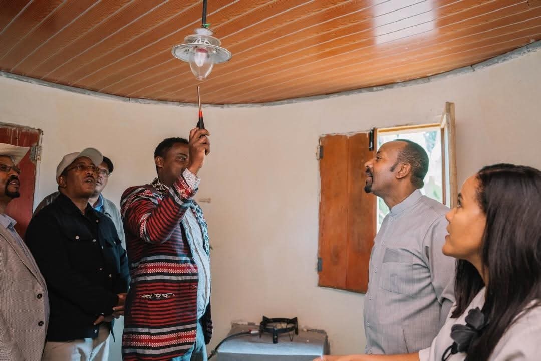 GirmaHenan30883's tweet image. A truly inspiring initiative by PM @AbiyAhmedAli; transforming Ethiopia’s rural villages through sustainable development.  With vision, innovation, and unity, Ethiopia is proving that real transformation is possible. #CorridorProject #EthiopianVillage #EthiopiaForward