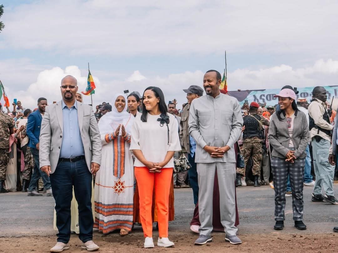GirmaHenan30883's tweet image. A truly inspiring initiative by PM @AbiyAhmedAli; transforming Ethiopia’s rural villages through sustainable development.  With vision, innovation, and unity, Ethiopia is proving that real transformation is possible. #CorridorProject #EthiopianVillage #EthiopiaForward