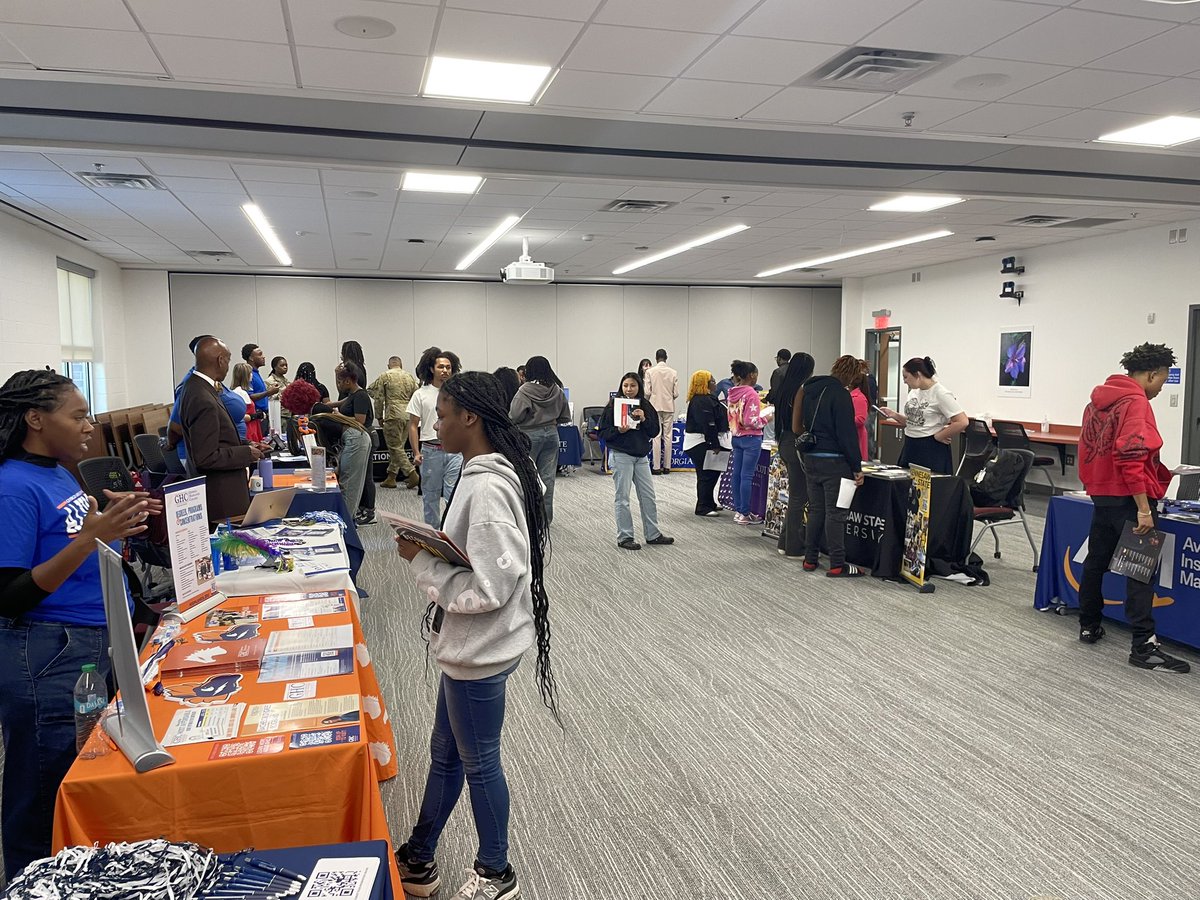 College and Career Fair today!! Put your elevator pitch in practice while planning your future!! <a href="/FultonCoSchools/">FultonCountySchools</a> <a href="/FCSCTAE/">Fulton County Schools CTAE</a>