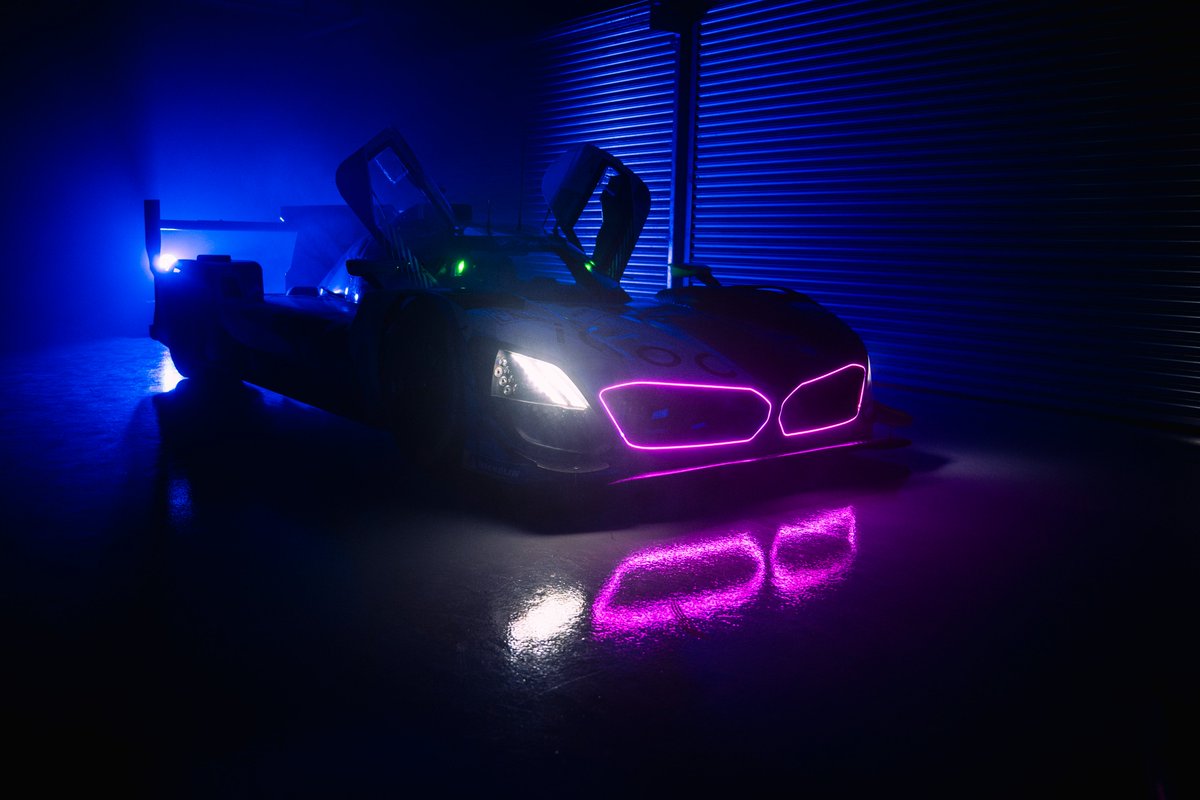 FIAWEC's tweet image. BMW M Hybrid V8 beauty shots 👌

You&apos;re welcome.

#WEC #BMWM #BMWM @BMWMotorsport @followWRT