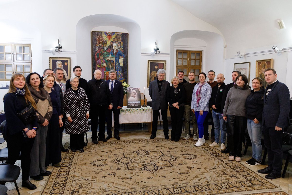 Олександр Турчинов tweet media