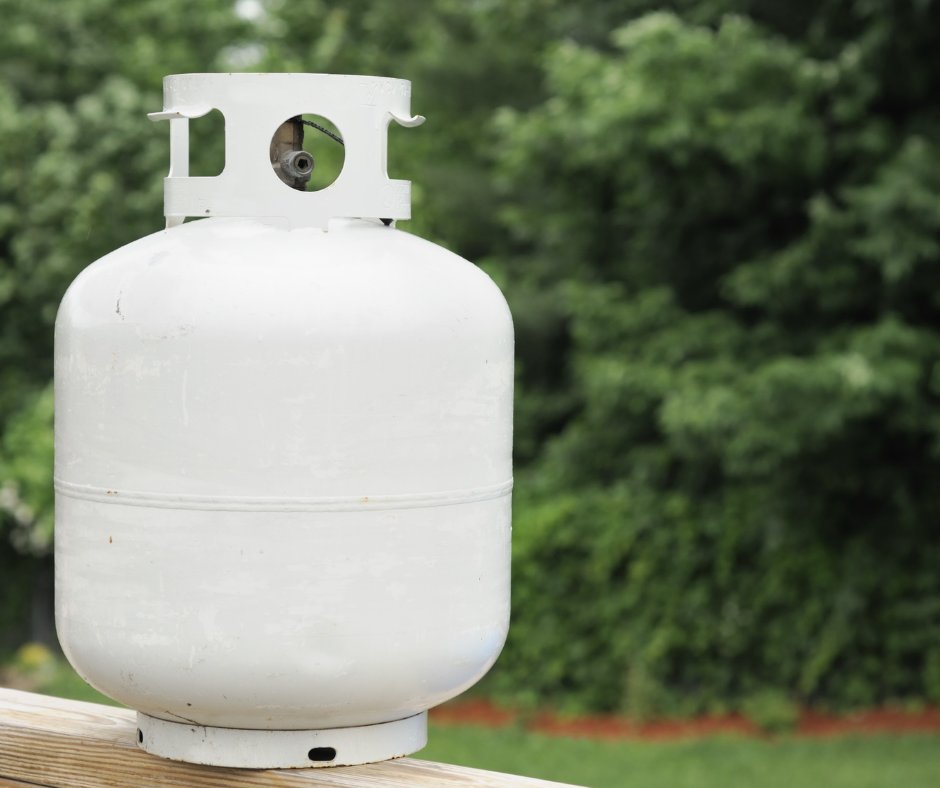 MadleH's tweet photo. Stop in on Mondays and Fridays from 3PM to 6PM for your 20 LB propane tank fill.
Regularly $16; On sale for $10 per fill, with an additional purchase of $5.00 OR MORE.
Offer valid until OCTOBER 31, 2025. Ask store associate for details.
(some limitations apply) https://t.co/kqx3udLFEL