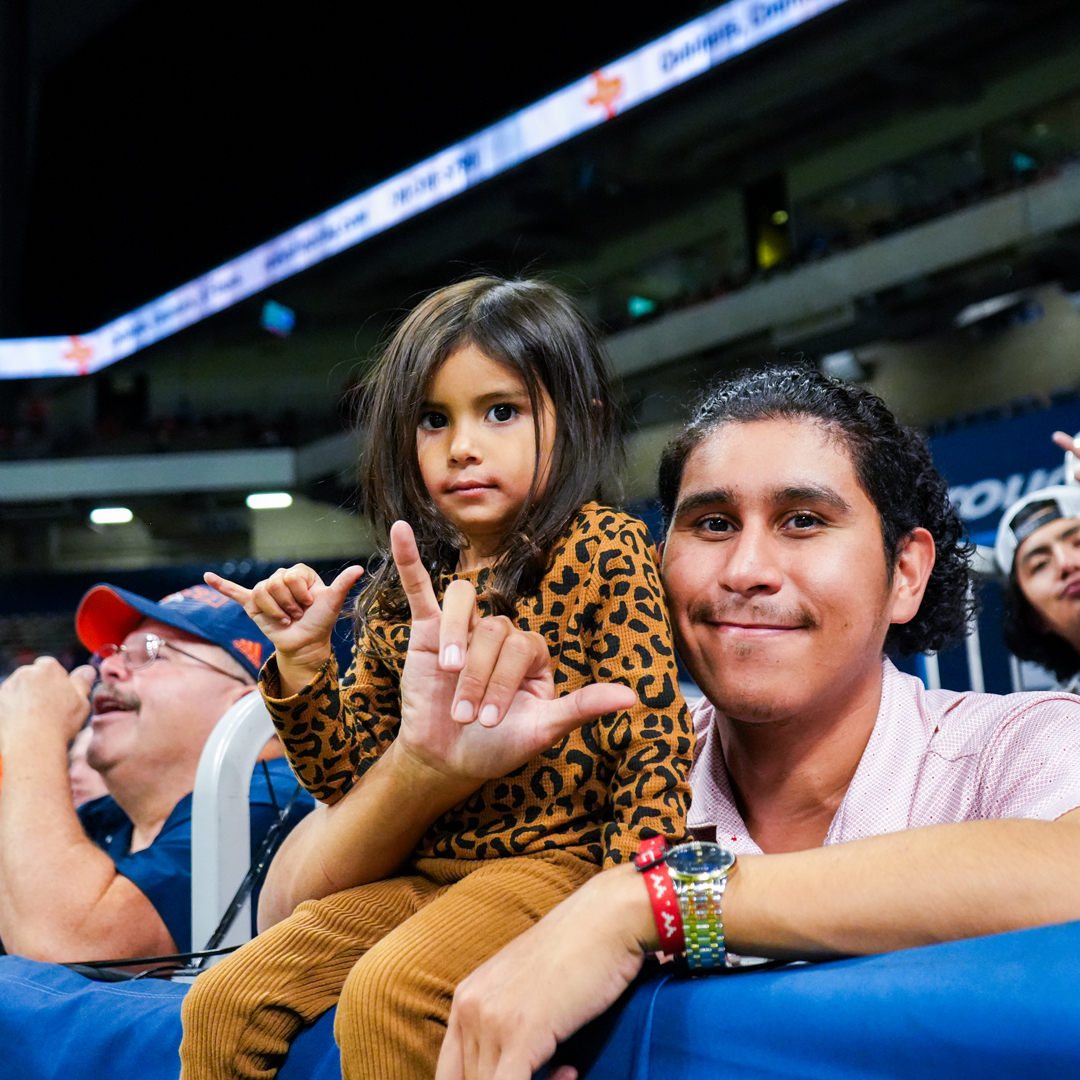 UT San Antonio Family tweet media