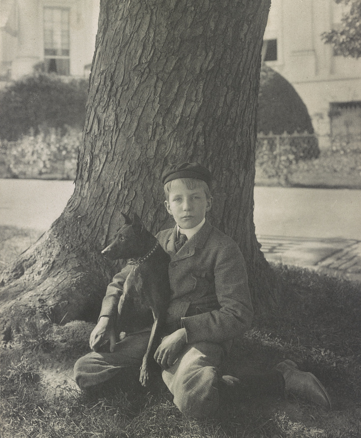 TRPresLibrary's tweet image. 👶🦁 On This Day – October 10, 1889 🦁👶
The Birth of Kermit Roosevelt

On October 10, 1889, Theodore and Edith Roosevelt welcomed their second son, Kermit Roosevelt, at Sagamore Hill. TR was overjoyed, writing of his “sturdy little chap” and pledging to raise him with “both…