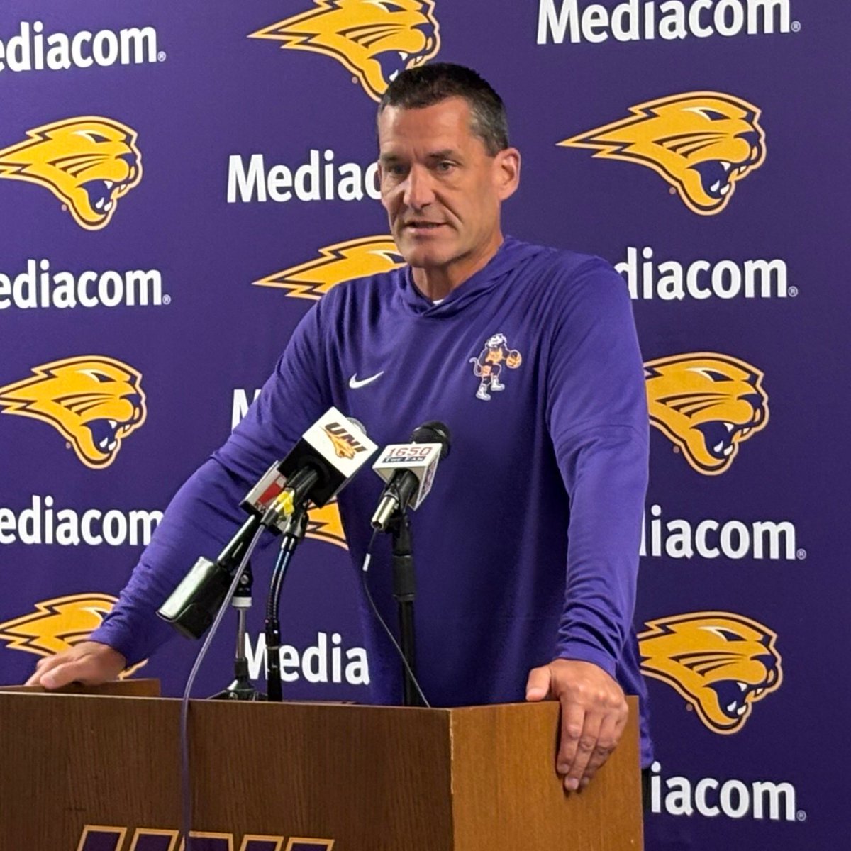 UNImbb's tweet image. Miss any of Coach Jacobson's media day press conference this week?
Rewind the tape and hear from the head Panther as he previews the 2025-26 season! 🗣️
📺 bit.ly/4pX3iEf
#EverLoyal | #1UNI | #Family | #UNIMBB125