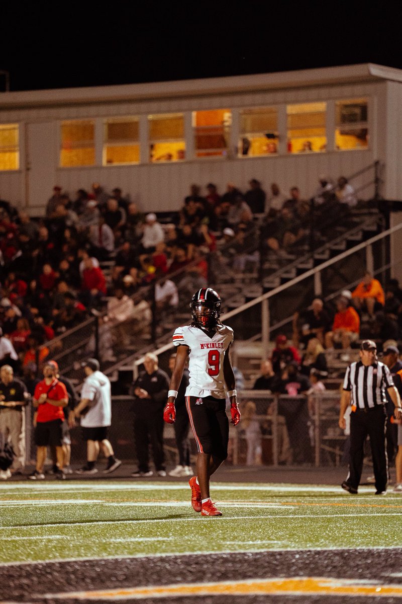 6’3” 185 CB/S

- 3 interceptions 

- 1 pick 6

- 3pbu

- 20 tackles

<a href="/McK_FBall/">McKinley Football</a> <a href="/TheJoeEwell/">Joe Ewell</a> <a href="/rburkefootball/">Ryan Burke</a> 

hudl.com/v/2Su5L8
