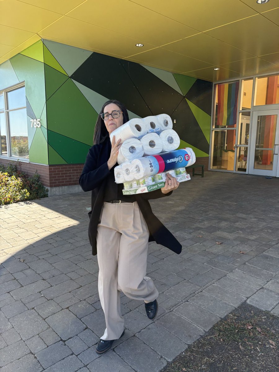 Melissa Boyer tweet media