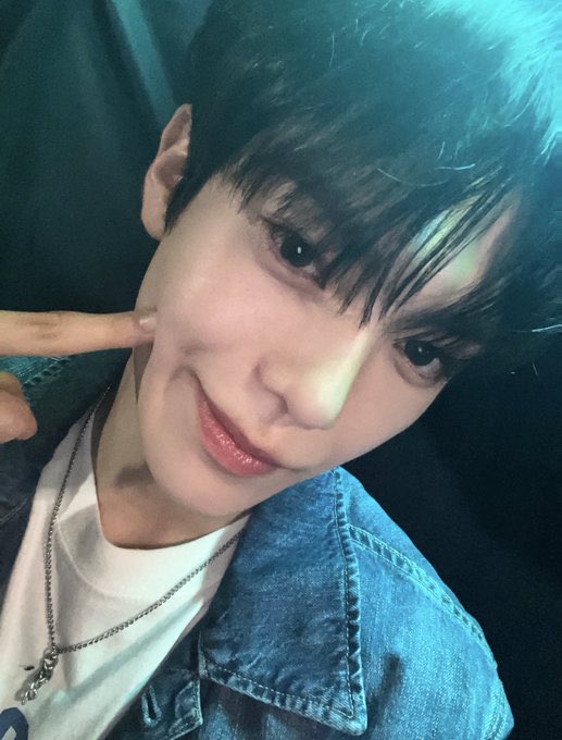 donggyudebutt's tweet photo. 동규플레어할수있는사람이다
#아이스티_동규를플레어로
아이스티파생보낼수있는소속사다
#IST_LetDonggyuBeFlare
규동단기죽지않는팬덤이다 https://t.co/gu2emOW3vY