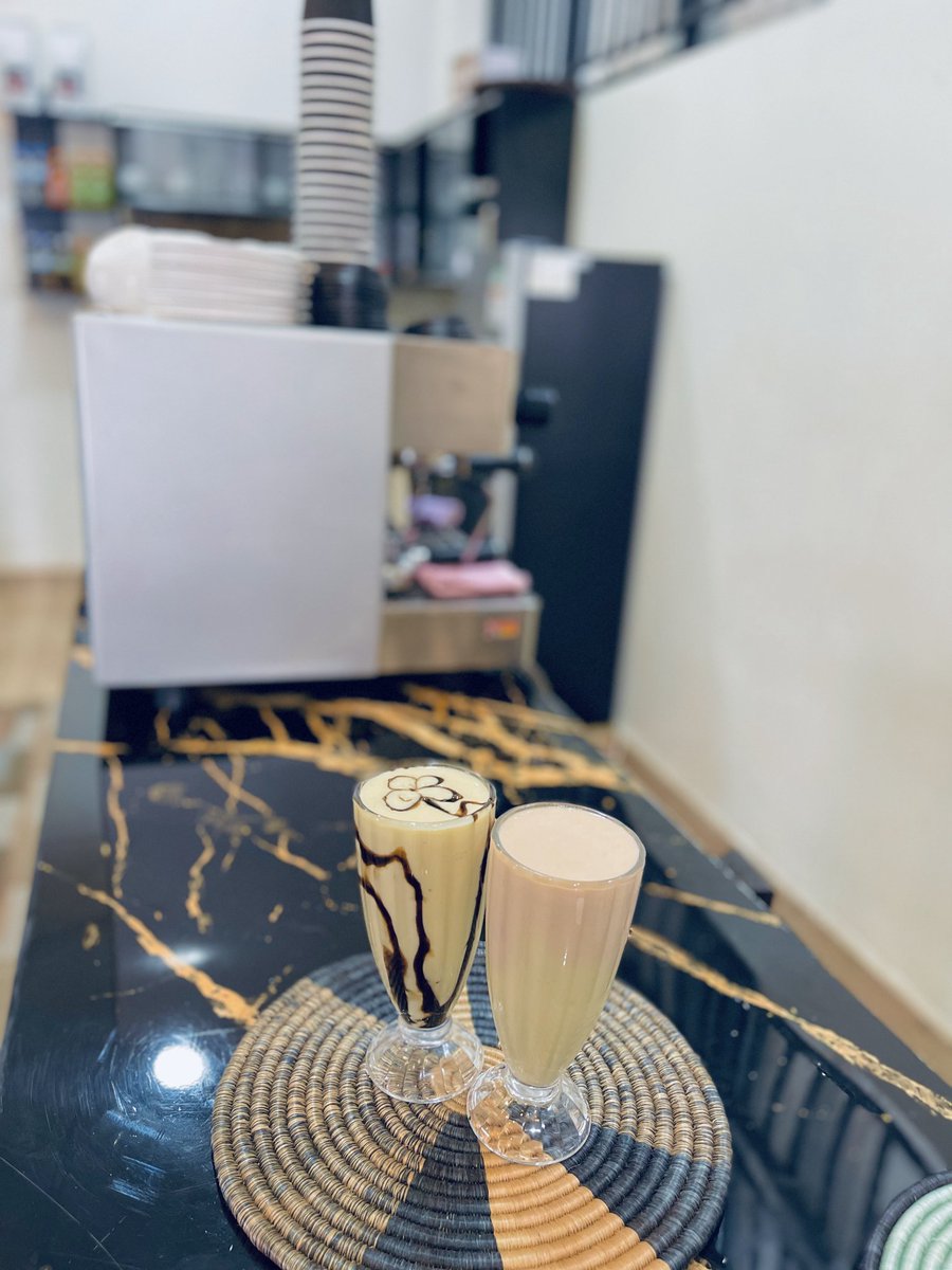 Saeeda_home's tweet image. With us, your day is filled with joy and best memories🥰.

Cheers to fresh juice and pure taste, flawless from blend to sip.
.
.
.
.
#Juice #Yummy #Smoothie #MadeWithLove #crafts #kigali #Rwanda
