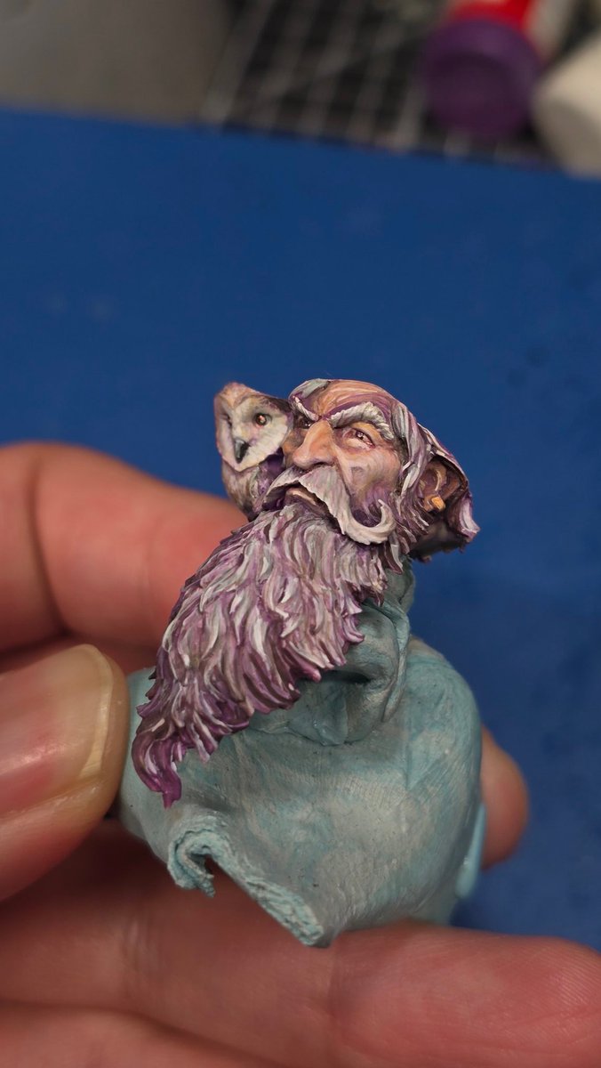 Chessymonkey's tweet image. Friday WIP: New project, hopefully i can make it in time for competition 
#筆塗り #vallejo #Blackcrowminatures #plasticmodel #scalemodel #finescalemodele #swordandbrush #swordandbrush2025 #miniaturepainting #scale75 #akinteractive
