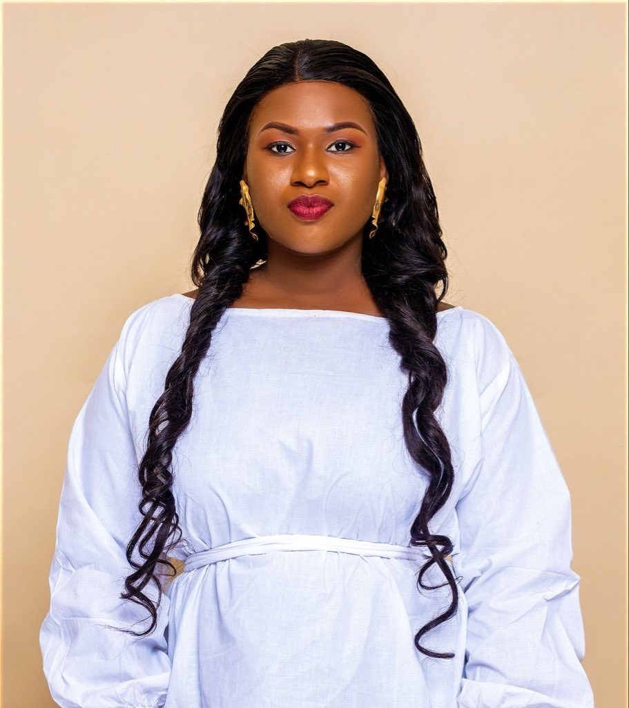EspoirFundation's tweet photo. 💚 Je suis Ndèye Mbery Ndiaye, fondatrice d’Espoir Foundation.
J’ai connu la dépression, le silence, la douleur… Aujourd’hui, je transforme mes blessures en mission : briser les tabous sur la santé mentale en Afrique. 🌿

#EspoirFoundation #SantéMentale #JeSuisEspoirFoundation https://t.co/fllwVm0cbd