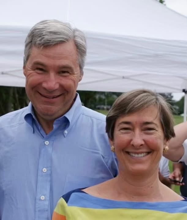 TonySeruga's tweet image. Democrat Senator funneled $14 million of taxpayer dollars into his wife's NGO
A prominent Senate ethics watchdog has accused Rhode Island Democrat Sen. Sheldon Whitehouse of abusing his office to funnel millions in federal grants to an environmental nonprofit where his wife has…