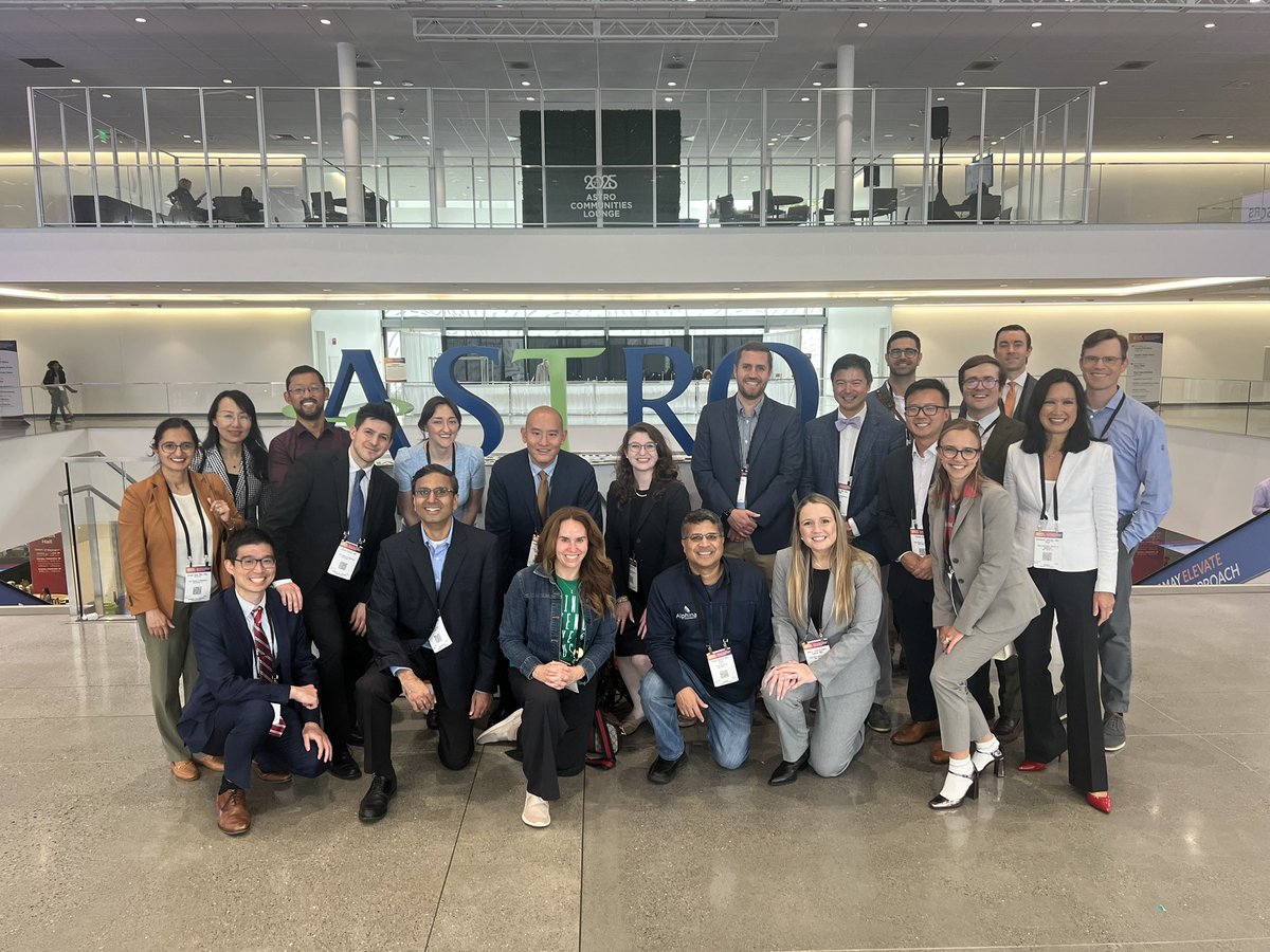 .<a href="/YaleCancer/">Yale Cancer Center</a> physicians, scientists, + trainees presented at the 2025 <a href="/ASTRO_org/">ASTRO</a> Annual Meeting in San Francisco. Check out our recap below with additional photos and information! Looking forward to #ASTRO26 in Boston!
yalecancercenter.org/news-article/y…
<a href="/SmilowCancer/">Smilow Cancer Hospital</a> <a href="/YaleRadOnc/">Yale Radiation Oncology Residency</a>