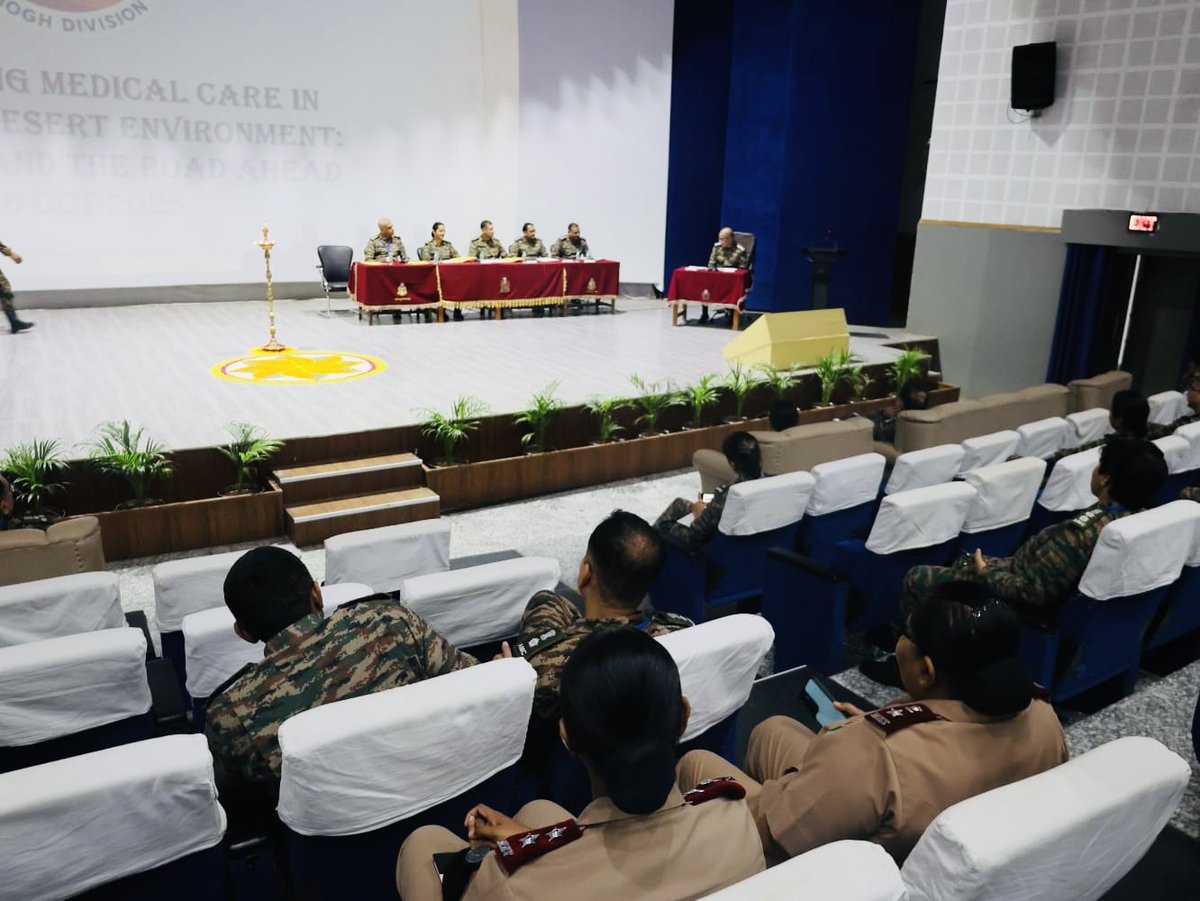 ChetakCorps_IA's tweet photo. #ChetakCorps
A seminar on Continuing Medical Education was conducted by #AmoghDivision with focus on #CriticalSupport
Analysis of battlefield emergencies was carried out to develop solutions ensuring swift medical support.
#MedicalSupport
#CombatLifeSaver
@adgpi
@Prodefencechan1 https://t.co/qtzIgOR5iG