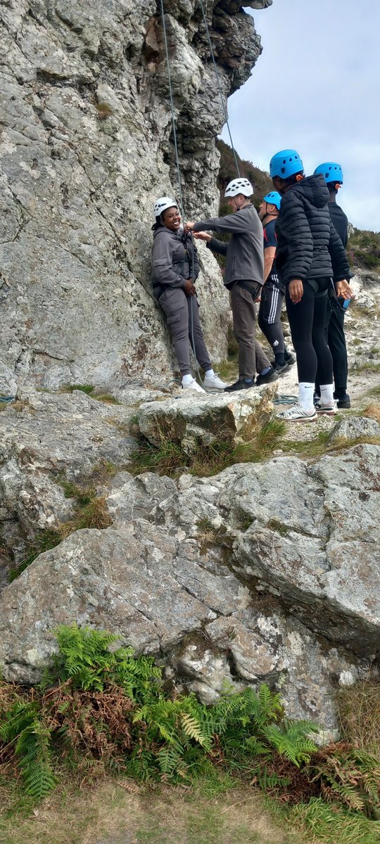 FST_Charity's tweet image. Throwback to our summer residential... 🧗‍♂️ Happy Friday everyone!