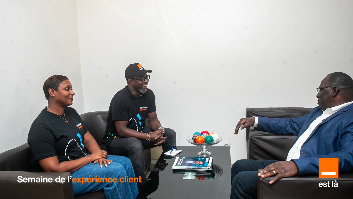 CI_Orange's tweet image. À l’occasion de la Semaine de l’Expérience Client, Orange Côte d’Ivoire est allé à la rencontre de ses clients. 
Aux côtés de @mamadou_bamba_, DG d’Orange CI, nous avons réaffirmé notre engagement : proximité, écoute et satisfaction.  

#SemainedeLExperienceClient #OrangeEstLà