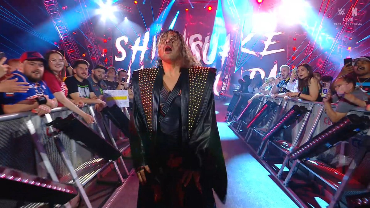 EliteClubS0B's tweet image. This was a really solid episode of SmackDown.
Felt so much more creative and different than the same old stuff we were getting.
Both RAW and SmackDown were good this week, hopefully, they keep this up.
#SmackDown