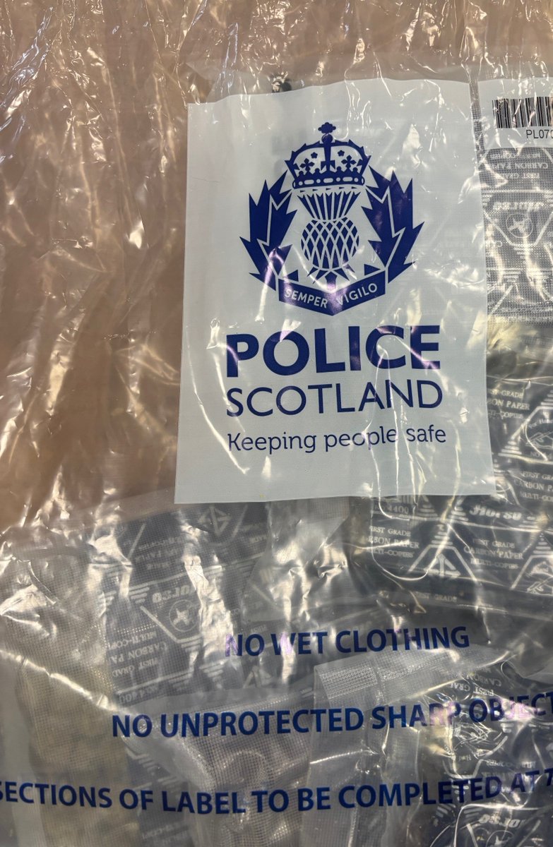 We have executed 20 search warrants &amp; recovered over £51,000 worth of drugs in the past 2 weeks.

The biggest single seizure was from an address in the Heathhall area of Dumfries, in which an estimated £40,000 worth of cannabis was seized.

More at: orlo.uk/mWLS4