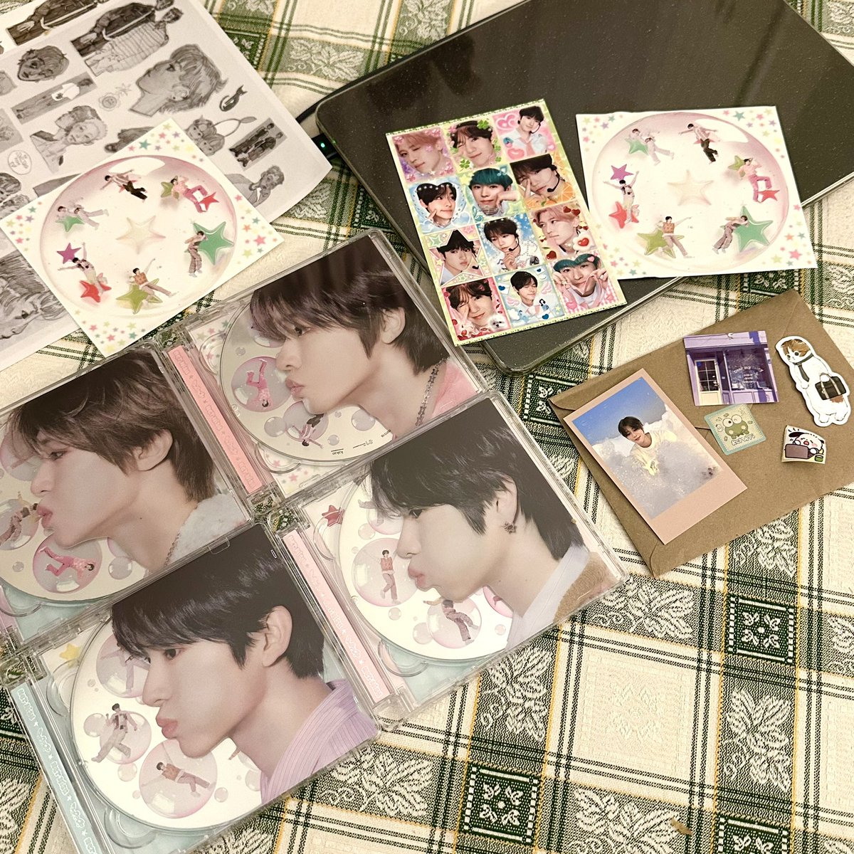 miillpops's tweet photo. wish mail days , my fav days !
꒰ঌ(っ˘꒳˘ｃ)໒꒱           #nctwish https://t.co/4FczfvPiW7