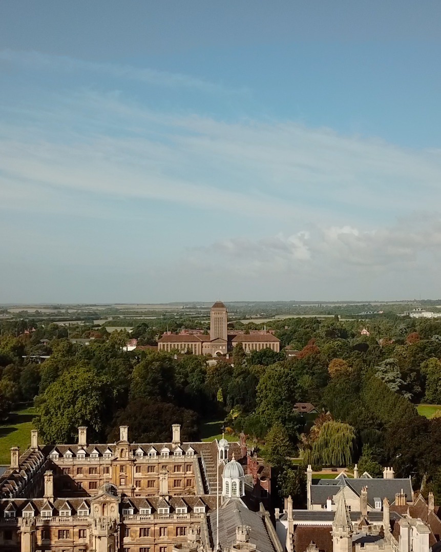 theUL's tweet image. New term, new academic year. How are you settling in?
To make life easier, we’ve created a guide for new and returning University of Cambridge students, including online resources, top tips, skills training, tours, collections, and what’s new this term.
loom.ly/EmsWxrs
