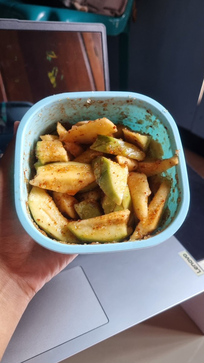 wekwekwek tweet media