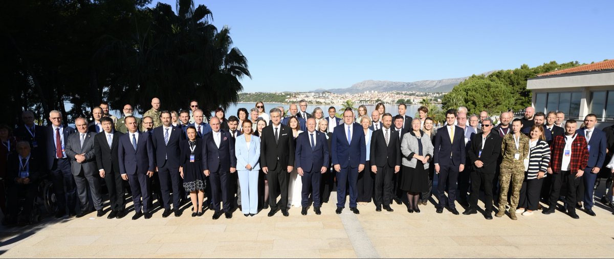 patel_javed's tweet image. International Veterans Conference in support of Ukraine opened by PM @AndrejPlenkovic in Split today; Good to hear from experts across Europe, including #Croatia and @DefenceHQ, sharing experiences of supporting veterans. UK support to #Ukraine remains steadfast 🇺🇦🇭🇷🇬🇧🪖