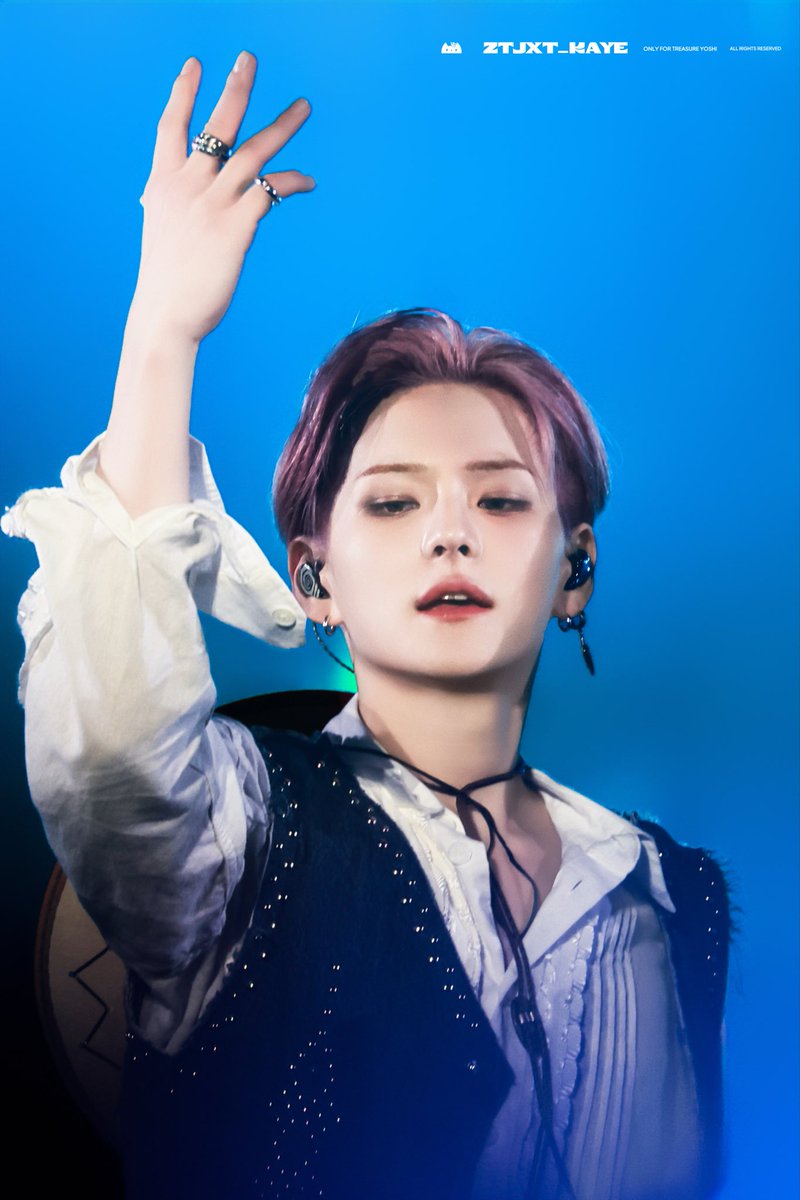 251010_

#YOSHI #요시 #ヨシ
#트레저 #TREASURE