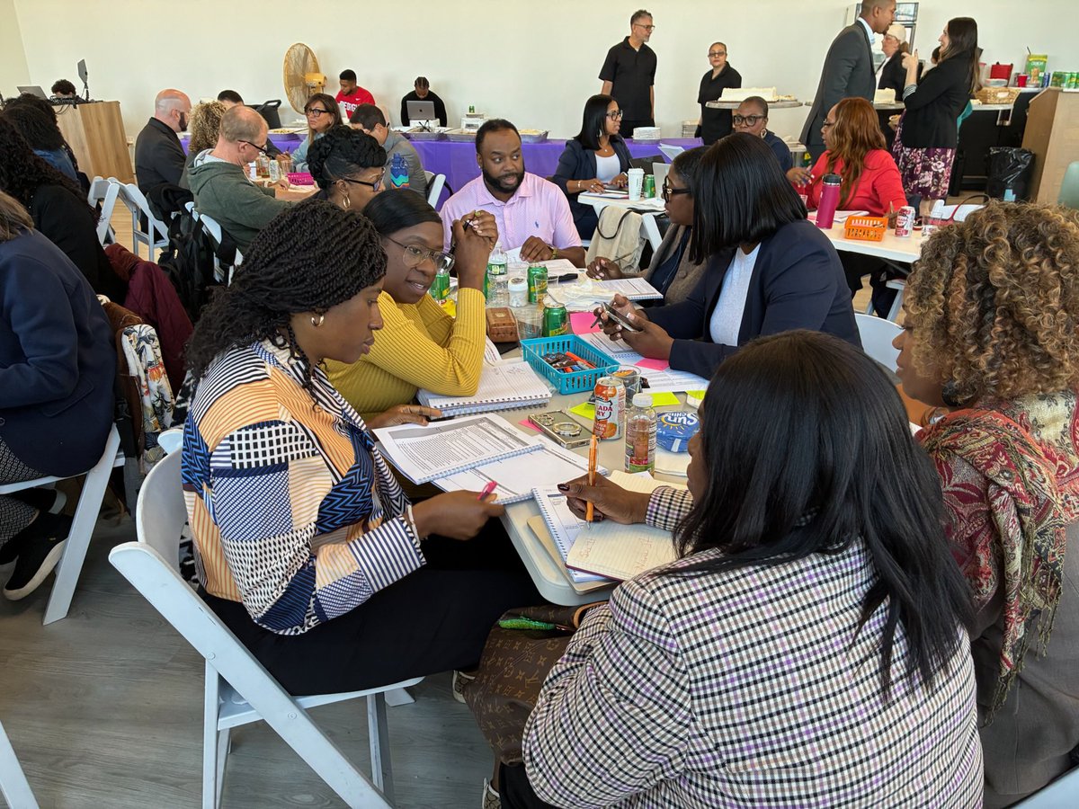 D23 Leadership with Relay &amp; NYC Reads. “Coaching Teachers for High Quality Instruction” - District 23 Leaders participated in a thought provoking, capacity building workshop on “Developing Effective Coaching Practices”. This was a joint collaboration between Relay and NYC Reads.