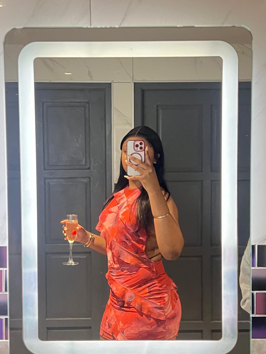 💋