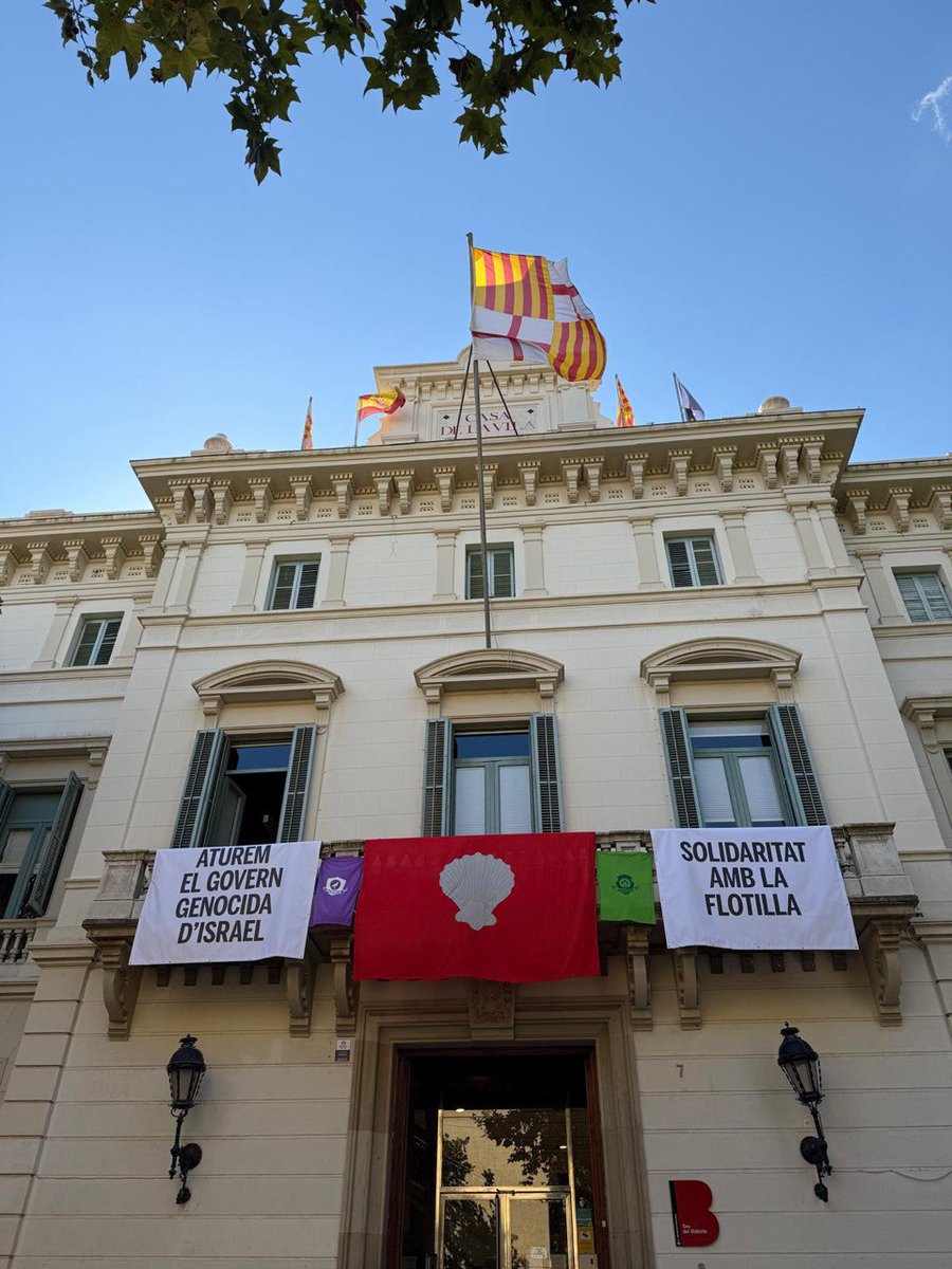 L'Ajuntament del districte de Sarrià-Sant Gervasi tambè denuncia el genocidi del poble palestí i mostra la seva solidaritat amb la flotilla