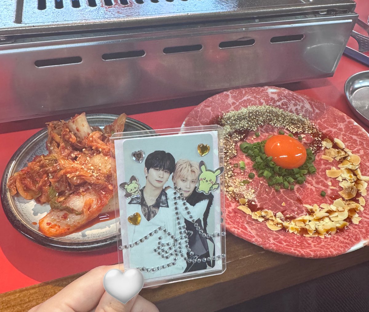 goto_takepi_'s tweet image. ラインストーンデコはまりすぎ奴のキムチトレカケース見てー🤜🫷きむぽんはぴば🎶💛🎂