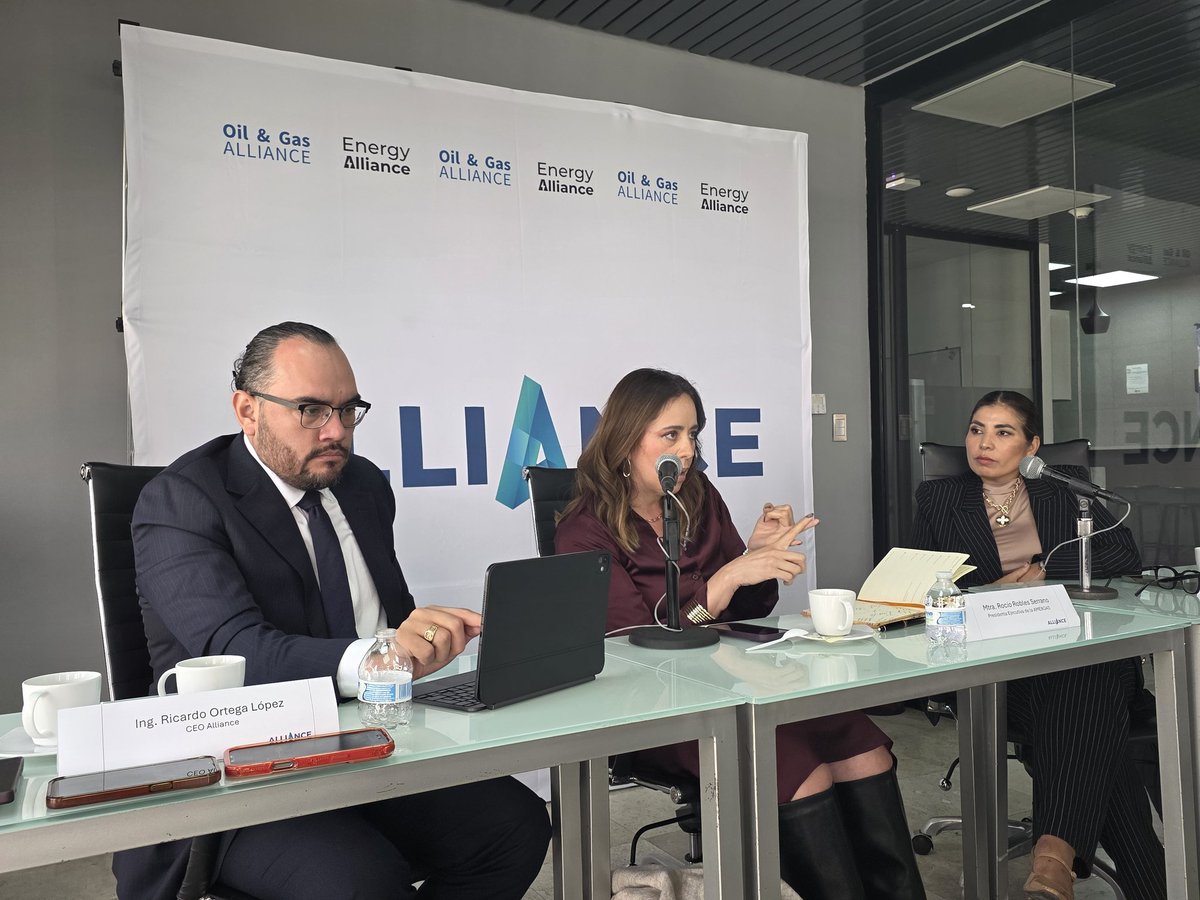 Daniela Loredo tweet media