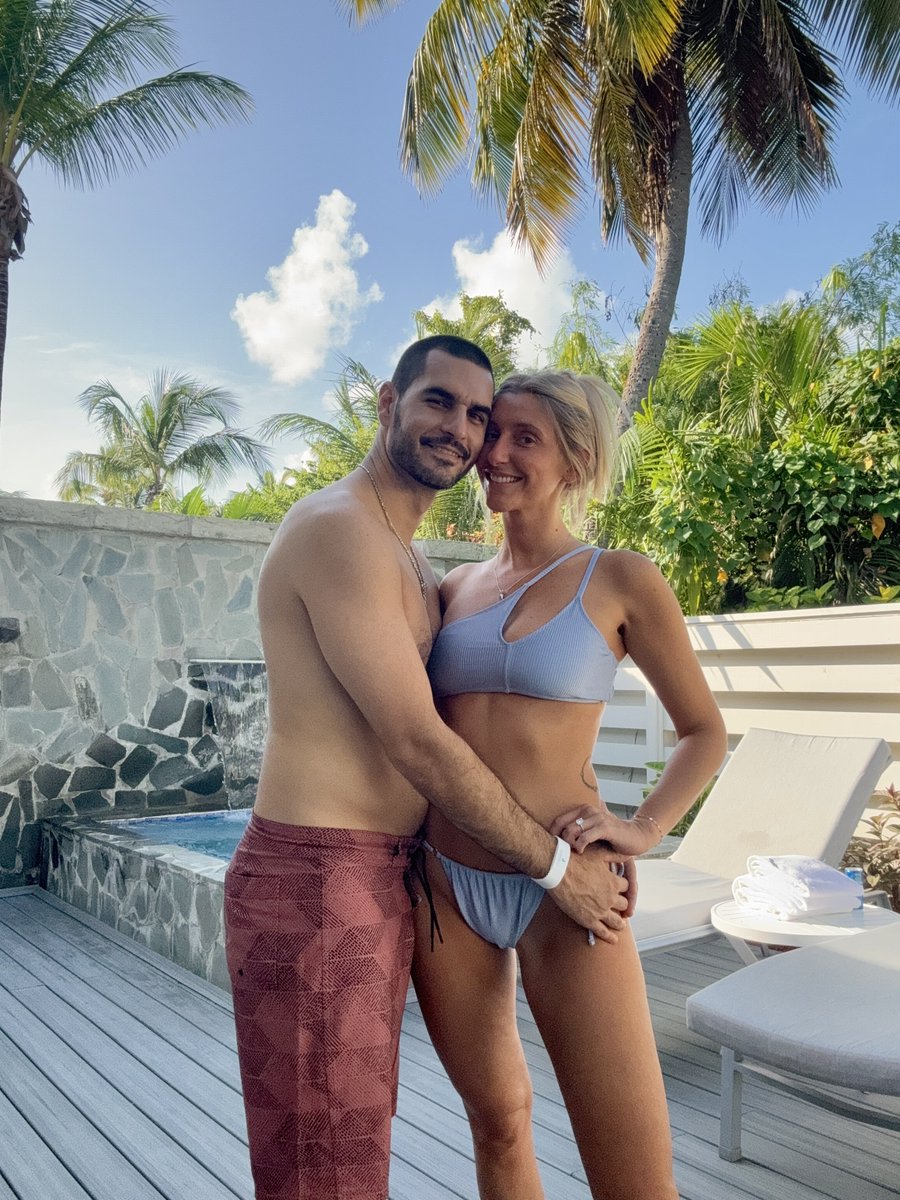 Love is in the island air! Thank you to our wonderful guests for sharing your Serenity moments with us. There’s nothing like paradise made for two. 💙

Don't forget to send in your own photos for a chance to be featured on #FanPhotoFriday!

📷: Tara Sarnelli