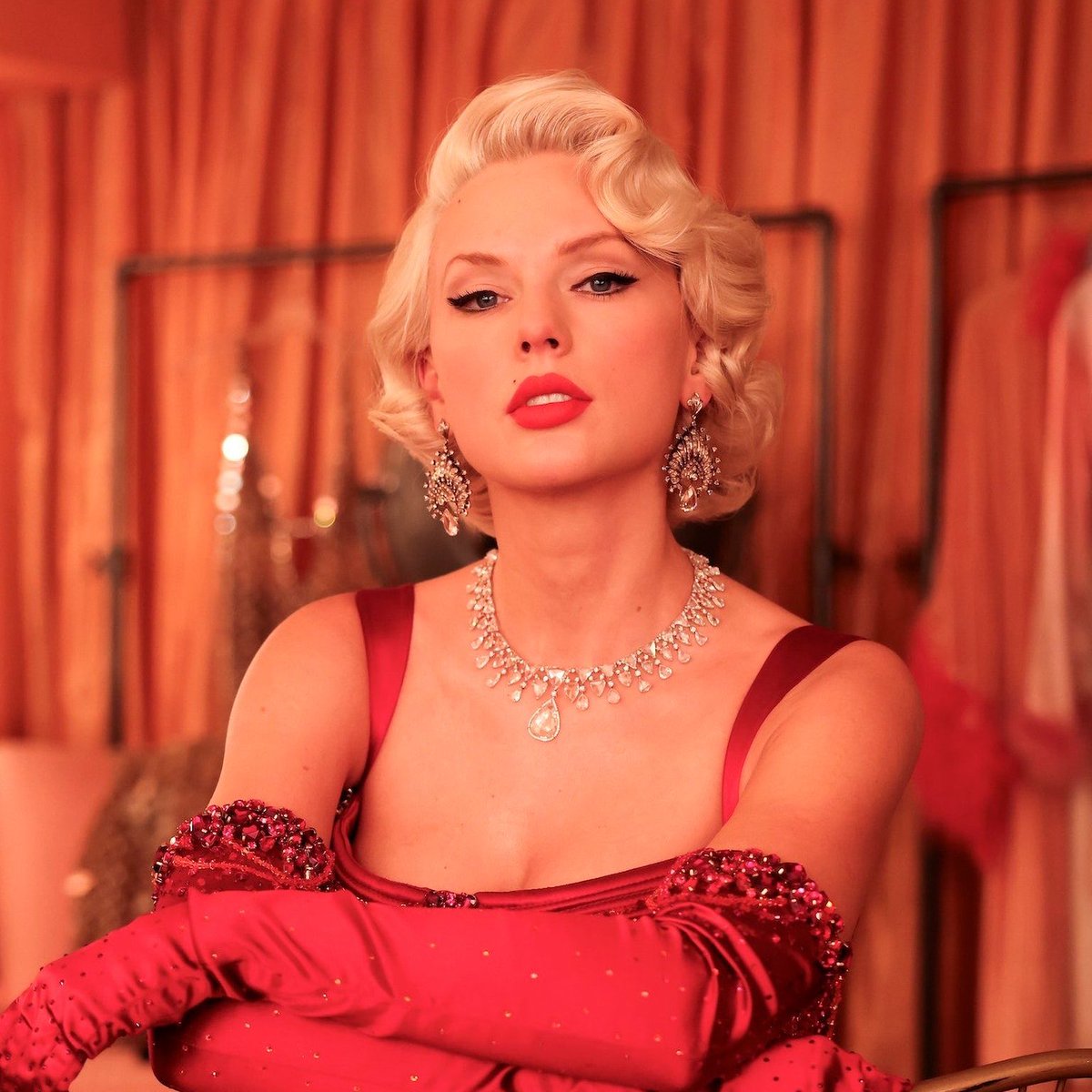 The Life of a Showgirl” received 887 million streams on Spotify in