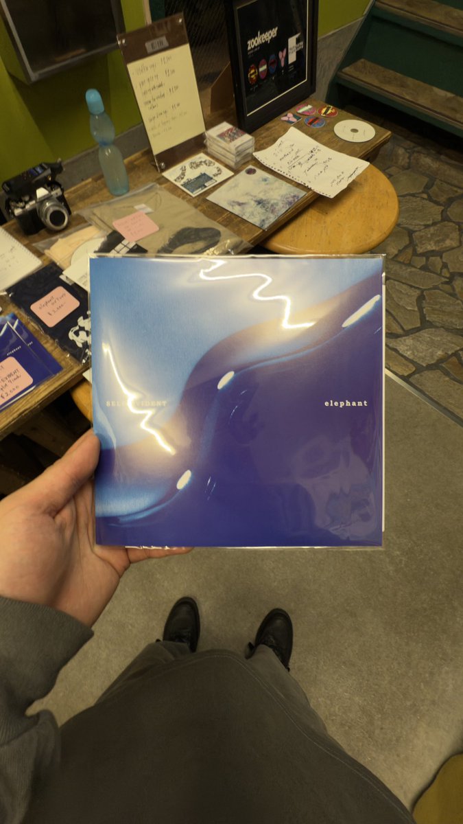 Self-Evident
elephant
今まで知らなかったことを後悔
絶対みなさんツアーに見に行った方がいいです♪