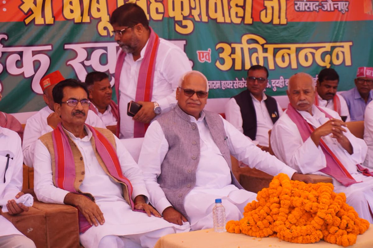 BabuSinghKush5's tweet image. कुशीनगर के दुधाई वार्ड नंबर 1, श्री सीताराम हायर सेकंडरी स्कूल में श्रद्धेय नेता मुलायम सिंह यादव जी की पुण्यतिथि और PDA जनपंचायत कार्यक्रम में शामिल हुआ।
#MulayamSinghYadav #PDA