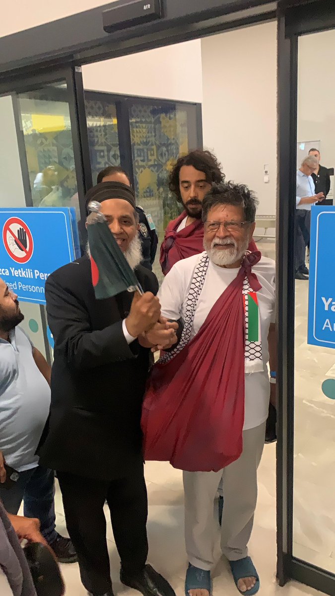 Shahidul Alam to Return Home Tomorrow
Dhaka, Oct 10, 2025: Renowned Bangladeshi photographer and human rights activist Shahidul Alam, who was released by Israeli authorities on Friday after joining a Free Palestine campaign, is expected to arrive in Dhaka at 4:55 am tomorrow.